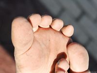 Feet - Maria A -2009-07-24 Barefoot walk in the city