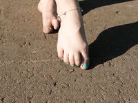 Feet - Maria A -2009-07-24 Barefoot walk in the city