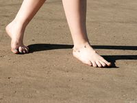 Feet - Maria A -2009-07-24 Barefoot walk in the city