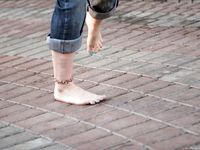 Feet - Maria A - 2010-04-20 Summer bare feet