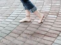 Feet - Maria A - 2010-04-20 Summer bare feet