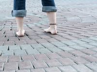 Feet - Maria A - 2010-04-20 Summer bare feet