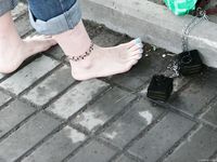 Feet - Maria A - 2010-04-20 Summer bare feet