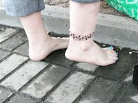 Feet - Maria A - 2010-04-20 Summer bare feet