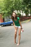 Feet - Maria D - 2014-04-04 Slender girl in shorts