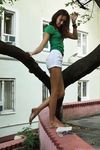 Feet - Maria D - 2014-04-04 Slender girl in shorts