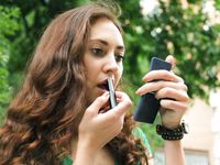 Feet - Maria D - 2014-04-04 Slender girl in shorts