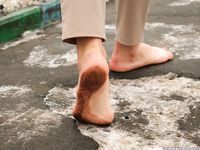 Feet - Maria E - 2014-10-27 Good weather for walking barefoot