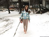 Feet - Maria E - 2014-10-27 Good weather for walking barefoot