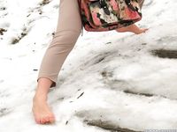 Feet - Maria E - 2014-10-27 Good weather for walking barefoot