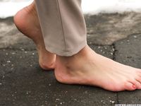 Feet - Maria E - 2014-10-27 Good weather for walking barefoot