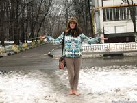 Feet - Maria E - 2014-10-27 Good weather for walking barefoot