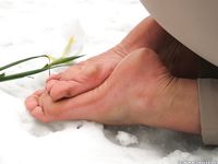 Feet - Maria E - 2014-10-27 Good weather for walking barefoot