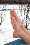 Feet - Maria E - 2014-10-27 Good weather for walking barefoot