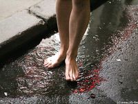 Feet - Marina - 2005-05-13 Barefoot fieldreport