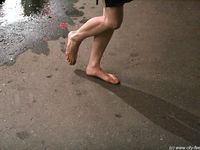 Feet - Marina - 2005-05-13 Barefoot fieldreport