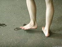 Feet - Marina - 2005-05-13 Barefoot fieldreport