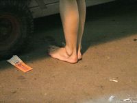 Feet - Marina - 2005-05-13 Barefoot fieldreport
