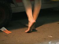 Feet - Marina - 2005-05-13 Barefoot fieldreport