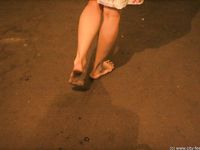 Feet - Marina - 2005-08-03 Barefoot stroll