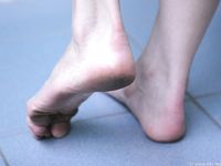 Feet - Marina - 2005-08-03 Barefoot stroll