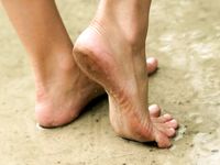 Feet - Marina A - 2012-12-07 Beauty in light summer dress and sunglasses