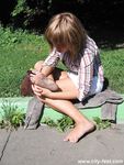 Feet - Marinka - 2007-07-07 Barefoot coquettish girl
