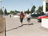 Feet - Marisha + Galya - 2007-07-31 Barefoot trips to Russian towns. Tcheboksary
