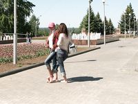 Feet - Marisha + Galya - 2007-07-31 Barefoot trips to Russian towns. Tcheboksary