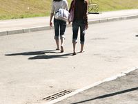 Feet - Marisha + Galya - 2007-07-31 Barefoot trips to Russian towns. Tcheboksary