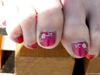 Feet - Marisha + Galya - 2007-07-31 Barefoot trips to Russian towns. Tcheboksary