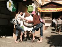 Feet - Marisha + Galya - 2007-07-31 Barefoot trips to Russian towns. Tcheboksary