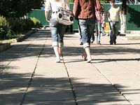Feet - Marisha + Galya - 2007-07-31 Barefoot trips to Russian towns. Tcheboksary