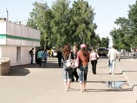 Feet - Marisha + Galya - 2007-07-31 Barefoot trips to Russian towns. Tcheboksary
