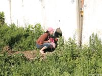 Feet - Marisha + Galya - 2007-07-31 Barefoot trips to Russian towns. Tcheboksary