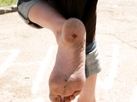 Feet - Marisha + Galya - 2007-07-31 Barefoot trips to Russian towns. Tcheboksary