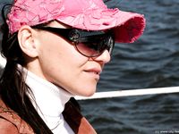 Feet - Marisha + Galya - 2007-07-31 Barefoot trips to Russian towns. Tcheboksary