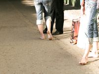 Feet - Marisha + Galya - 2007-07-31 Barefoot trips to Russian towns. Tcheboksary