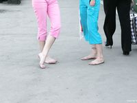 Feet - Marisha + Ksusha - 2007-06-01 Barefoot trips to Russian towns. Serpukhov