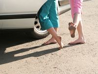 Feet - Marisha + Ksusha - 2007-06-01 Barefoot trips to Russian towns. Serpukhov