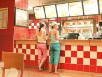 Feet - Marisha + Ksusha - 2007-06-01 Barefoot trips to Russian towns. Serpukhov