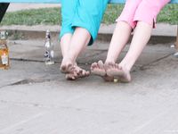 Feet - Marisha + Ksusha - 2007-06-01 Barefoot trips to Russian towns. Serpukhov