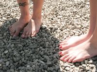 Feet - Marisha + Ksusha - 2007-06-01 Barefoot trips to Russian towns. Serpukhov