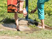 Feet - Marisha + Ksusha - 2007-06-01 Barefoot trips to Russian towns. Serpukhov