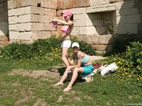 Feet - Marisha + Ksusha - 2007-06-01 Barefoot trips to Russian towns. Serpukhov