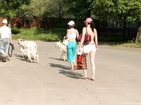 Feet - Marisha + Ksusha - 2007-06-01 Barefoot trips to Russian towns. Serpukhov