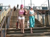 Feet - Marisha + Ksusha - 2007-06-01 Barefoot trips to Russian towns. Serpukhov