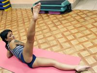 Feet - Maryana + Lena D - 2008-04-07 Barefoot sport