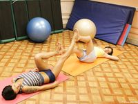 Feet - Maryana + Lena D - 2008-04-07 Barefoot sport