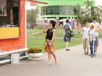 Feet - Maryana - 2007-12-24 Pretty brunette with lovely feet